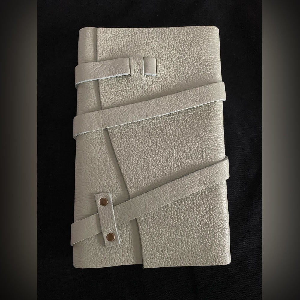 Portland Leather Goods Large Wrap Leather Journal - Pistachio.